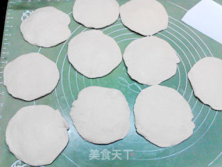 酱香菜干腊肉莜面包子的做法步骤：16