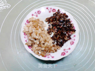 酱香菜干腊肉莜面包子的做法步骤：4
