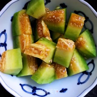 蜜瓜胡萝卜汁的做法步骤：1