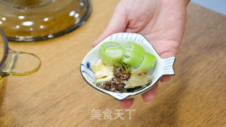 Q弹肉皮冻的做法步骤：6