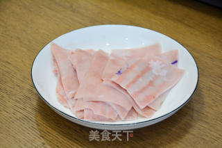 Q弹肉皮冻的做法步骤：1