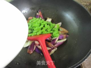 苦瓜炒茄子的做法步骤：10