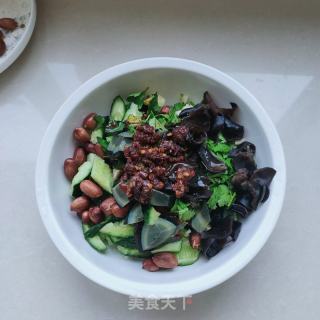 黄瓜拌松花蛋的做法步骤：4