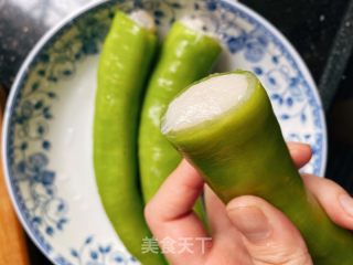 青椒酿虾滑的做法步骤：2