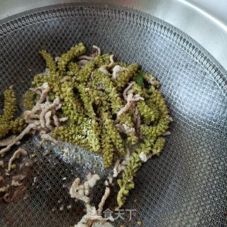 肉丝炒核桃花的做法步骤：16