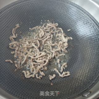 肉丝炒核桃花的做法步骤：13