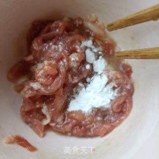 肉丝炒核桃花的做法步骤：9