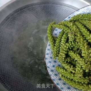 肉丝炒核桃花的做法步骤：2