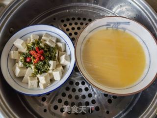 香椿酱蒸豆腐的做法步骤：5