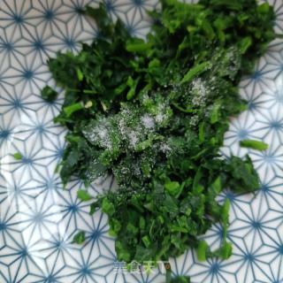 苜蓿草煎馒头片的做法步骤：5