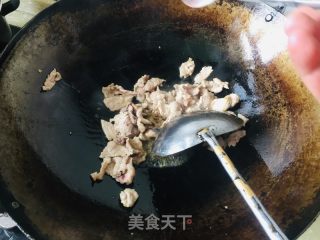 蘑菇蒜苔炒肉片的做法步骤：6