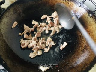 蘑菇蒜苔炒肉片的做法步骤：5