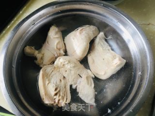 蒜蓉辣酱拌手撕鸡脯肉的做法步骤：5