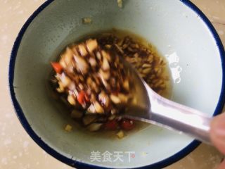 蒜蓉辣酱拌手撕鸡脯肉的做法步骤：4