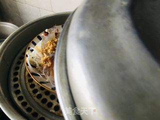蒜蓉粉丝金针菇蒸开背虾的做法步骤：9