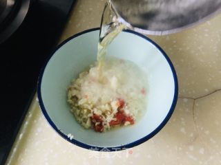 蒜蓉粉丝金针菇蒸开背虾的做法步骤：2