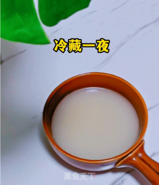 汤汁鲜美的灌汤小笼包的做法步骤：4
