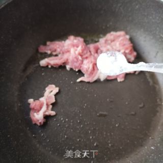 肉丝炒养心菜的做法步骤：4
