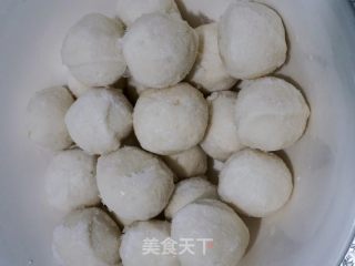 茄汁烩丸子的做法步骤：1