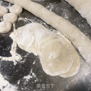 香菜水饺的做法步骤：11