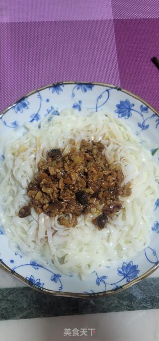 肉酱拌面的做法步骤：5