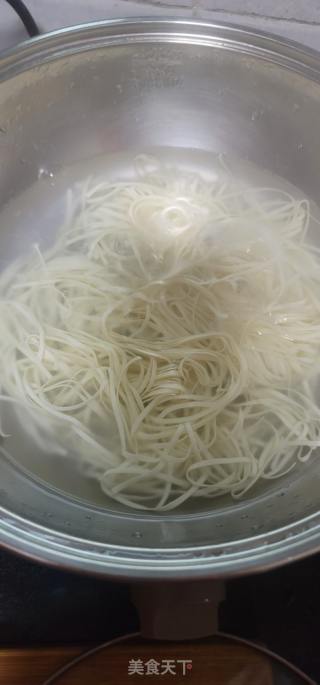 肉酱拌面的做法步骤：3
