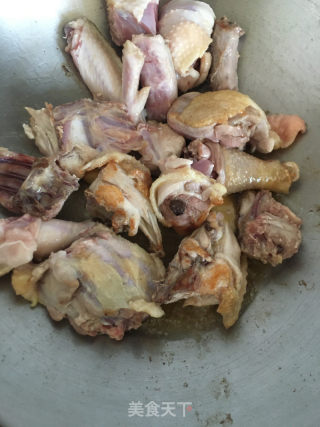 土豆蒸鸡块的做法步骤：3