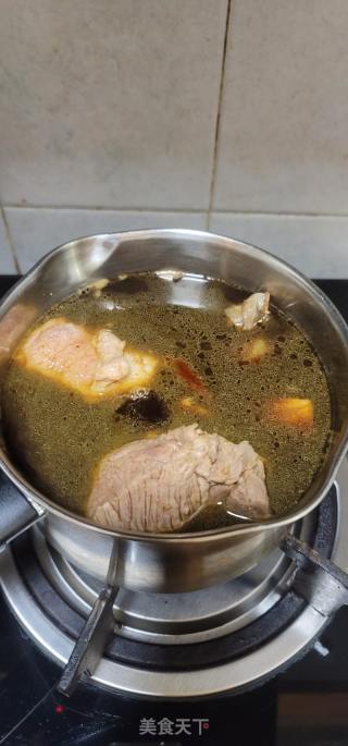 卤驴肉的做法步骤：4