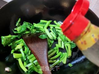 清炒菜芯的做法步骤：5