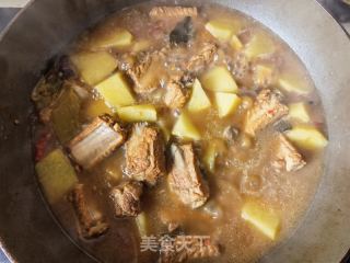 土豆炖排骨的做法步骤：16