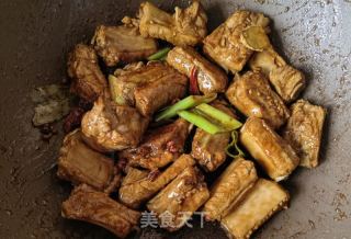 土豆炖排骨的做法步骤：8