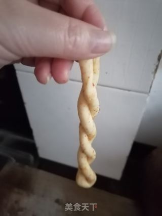 辣麻花的做法步骤：3