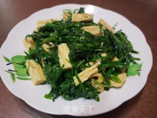 韭菜炒腐竹的做法步骤：4
