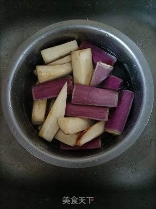 过油茄子的做法步骤：3