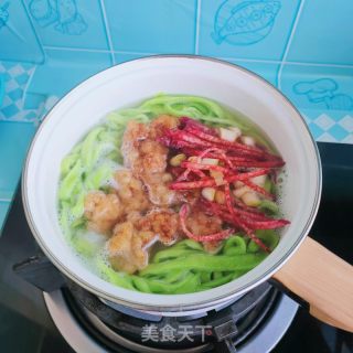 酥肉菠菜手擀面的做法步骤：7