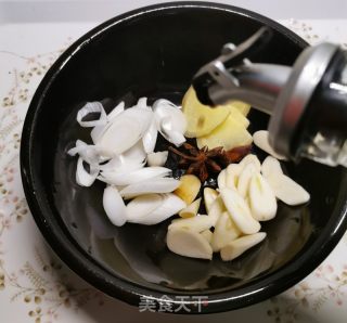 家常烧带鱼的做法步骤：3