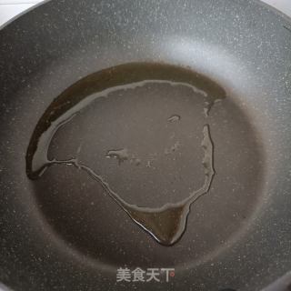 莴笋炒海肠的做法步骤：6