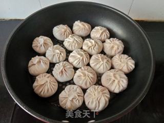 猪肉胡萝卜煎包的做法步骤：7