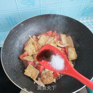 蒜薹烧豆腐的做法步骤：8