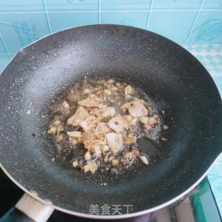 蒜薹烧豆腐的做法步骤：6