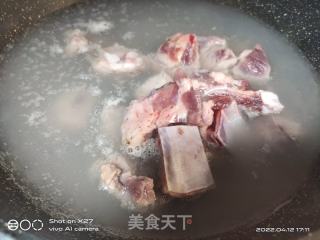 排骨青菜海带汤的做法步骤：3