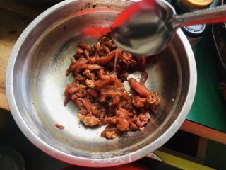 黄豆芽炒肉丝的做法步骤：2