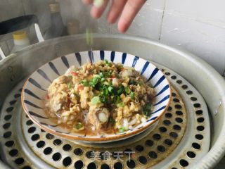 金针菇粉丝蒜蓉蒸扇贝的做法步骤：11