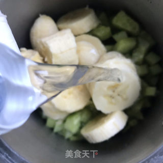 香蕉黄瓜椰子水的做法步骤：5