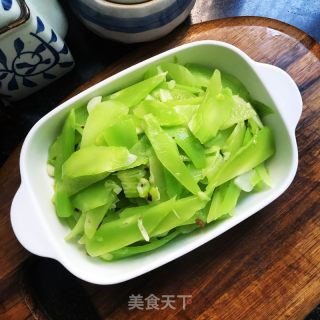 油鸡枞炒莴笋的做法步骤：9