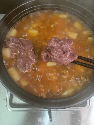 番茄土豆牛肉煲的做法步骤：12
