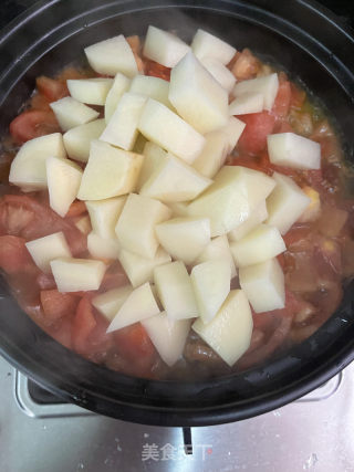 番茄土豆牛肉煲的做法步骤：8