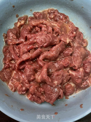 番茄土豆牛肉煲的做法步骤：3