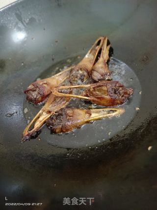 香酥鸭下巴的做法步骤：7