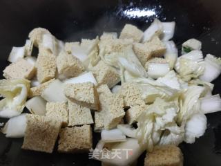 冻豆腐烩白菜的做法步骤：4
